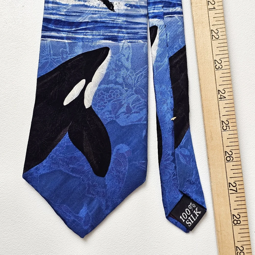 Endangered Species Orca Killer Whale 100% Silk Tie Ocean Novelty Vintage Tie
